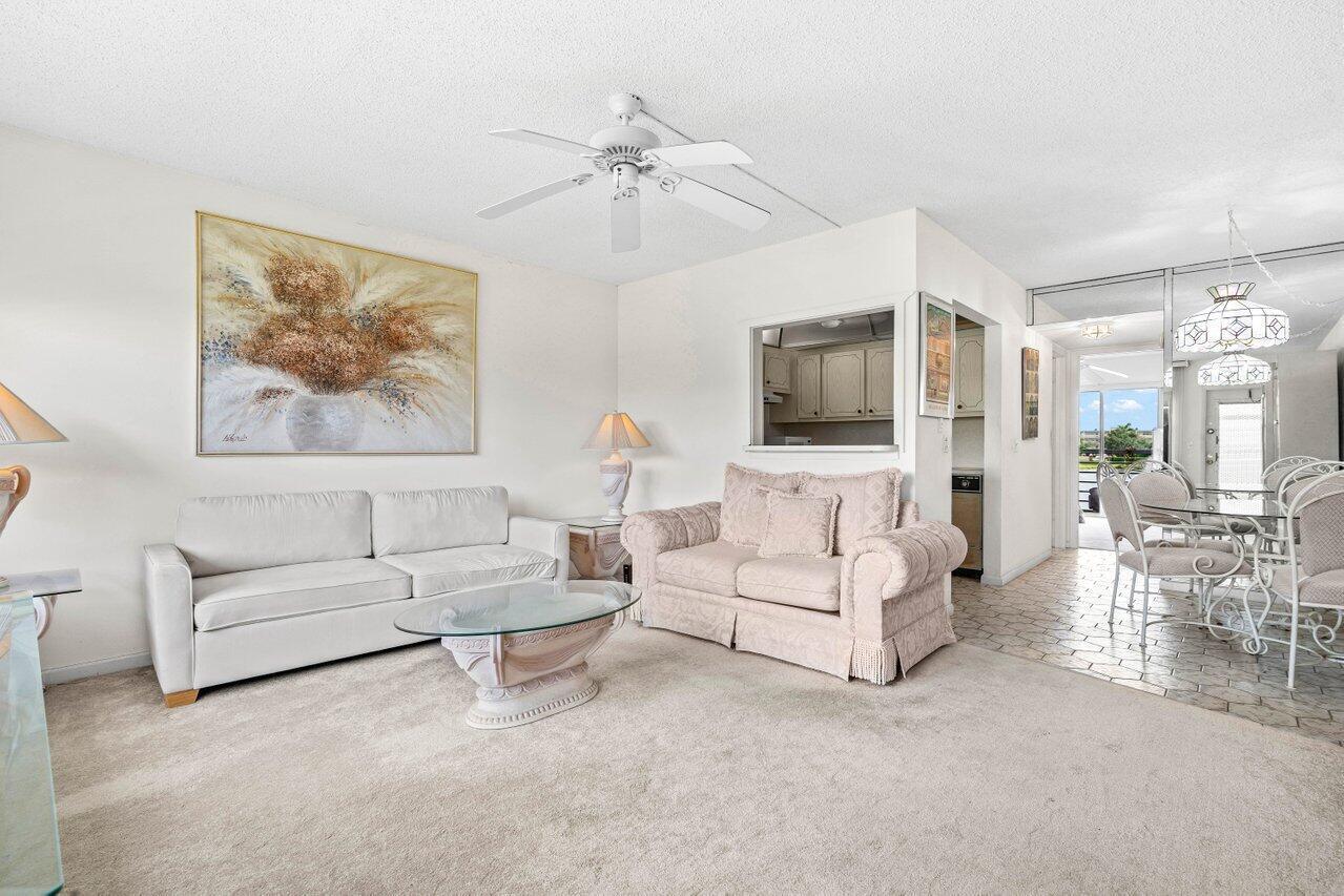 105 Brighton C Boca Raton, FL 33434 - Photo 4 of 23 105BrightonC-BocaRaton-FL-33434-SMALL