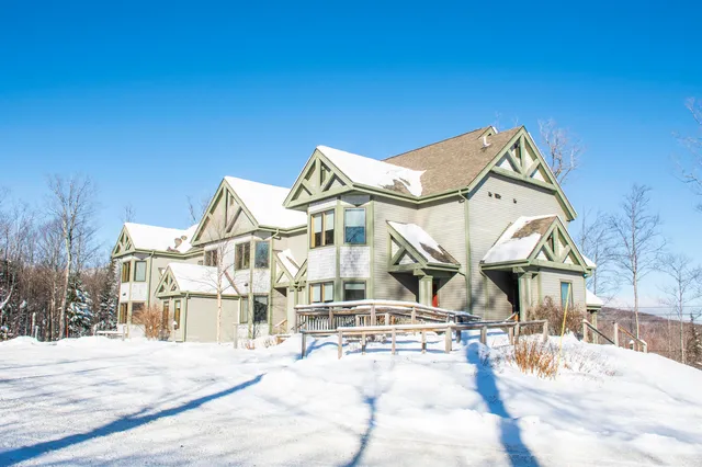 $299,000 | 319 Jay Peak Road, Unit 4707, Jay, VT 05859