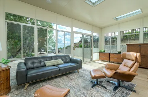 $1,450,000 | 720 Starlight Heights Drive, La Canada Flintridge, CA 91011
