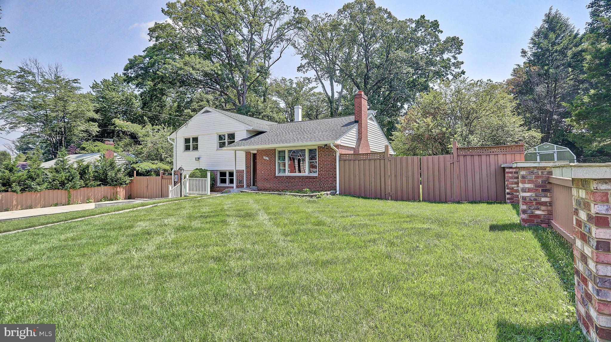 5905 Hanover Avenue Springfield, VA 22150 - Photo 3 of 40