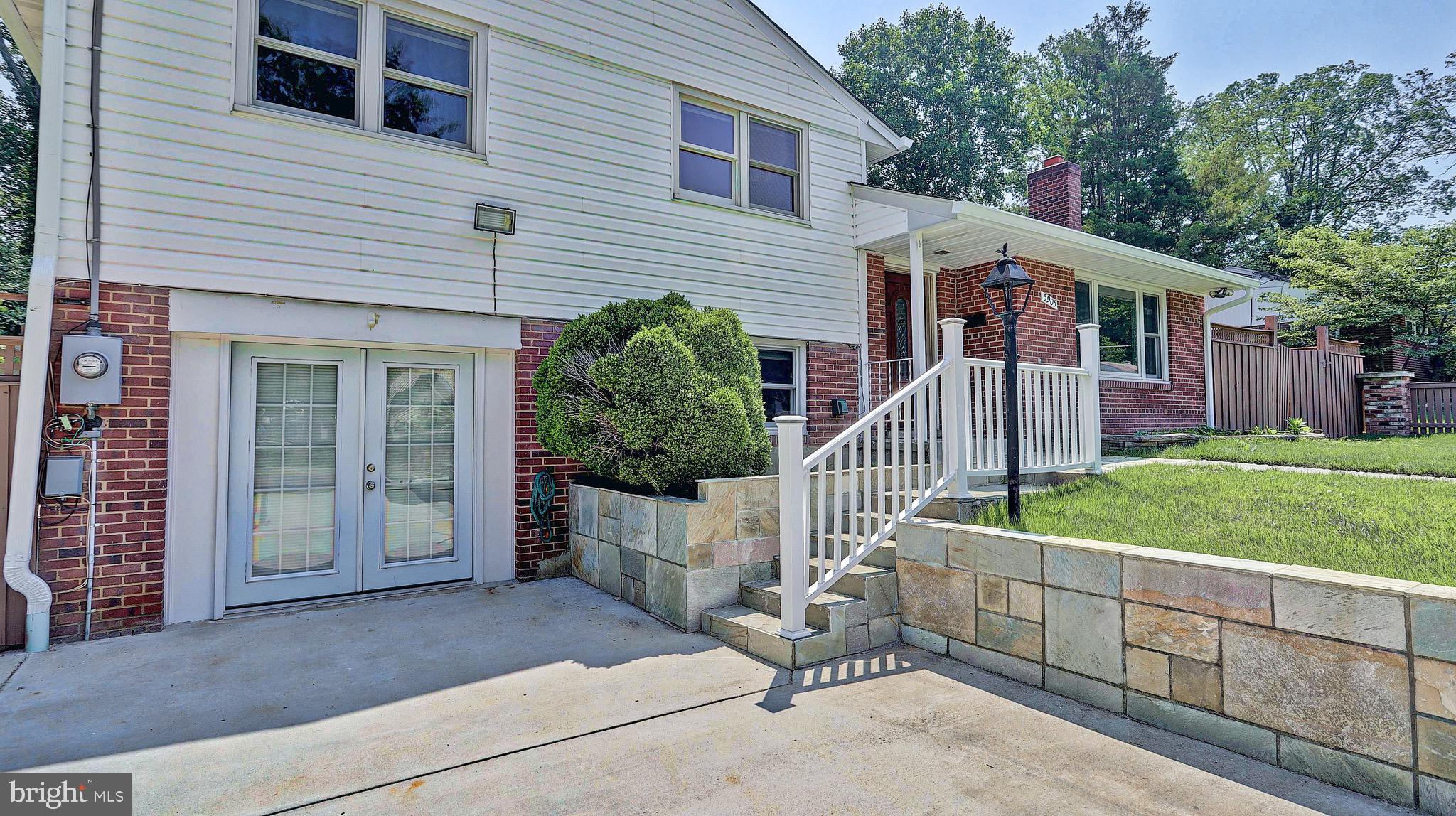 5905 Hanover Avenue Springfield, VA 22150 - Photo 4 of 40