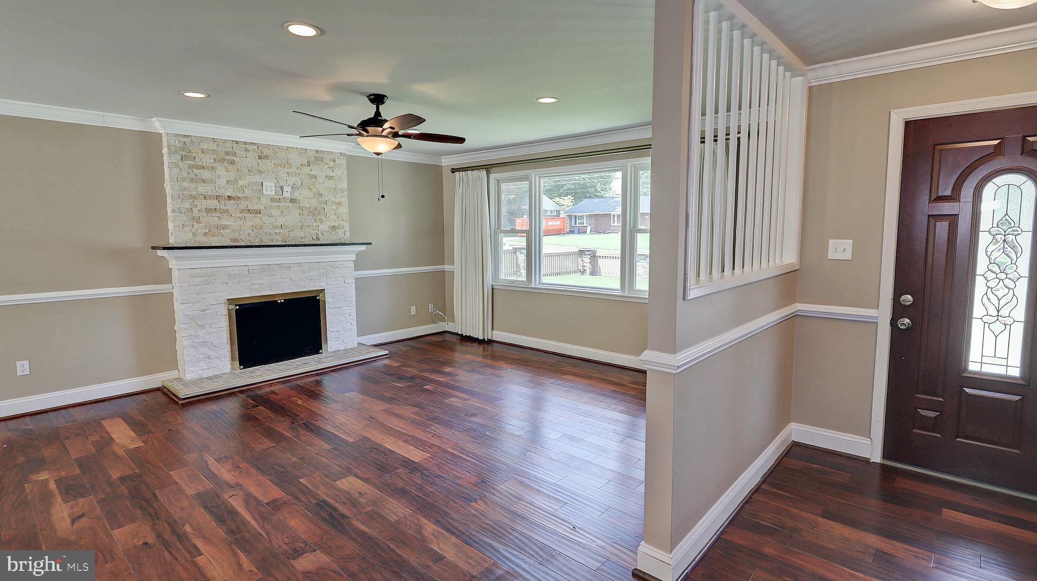 5905 Hanover Avenue Springfield, VA 22150 - Photo 5 of 40