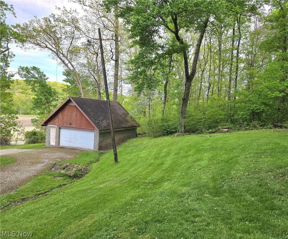 8465 Black Run Road Nashport, OH 43830 - Photo 9 of 46