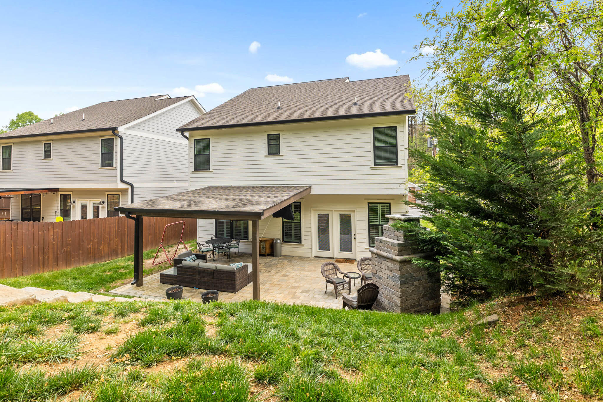 637 Lullwater Road Chattanooga, TN 37405 - Photo 39 of 40 Back View
