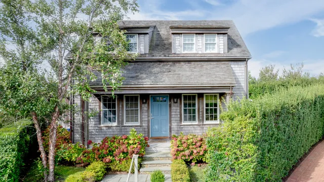 $8,650,000 | 15 Gingy Lane, Nantucket, MA 02554