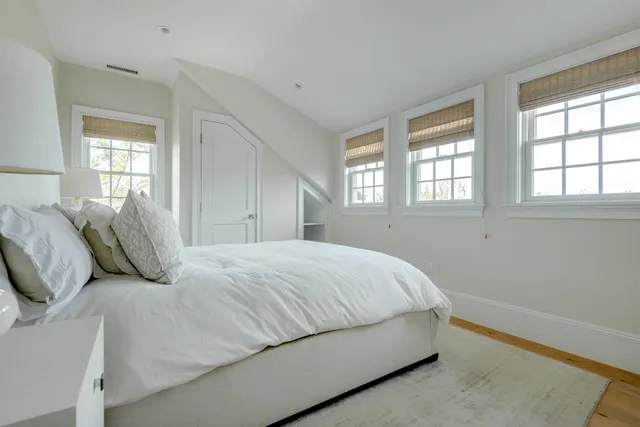 $8,650,000 | 15 Gingy Lane, Nantucket, MA 02554