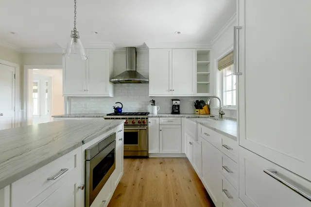 $8,650,000 | 15 Gingy Lane, Nantucket, MA 02554