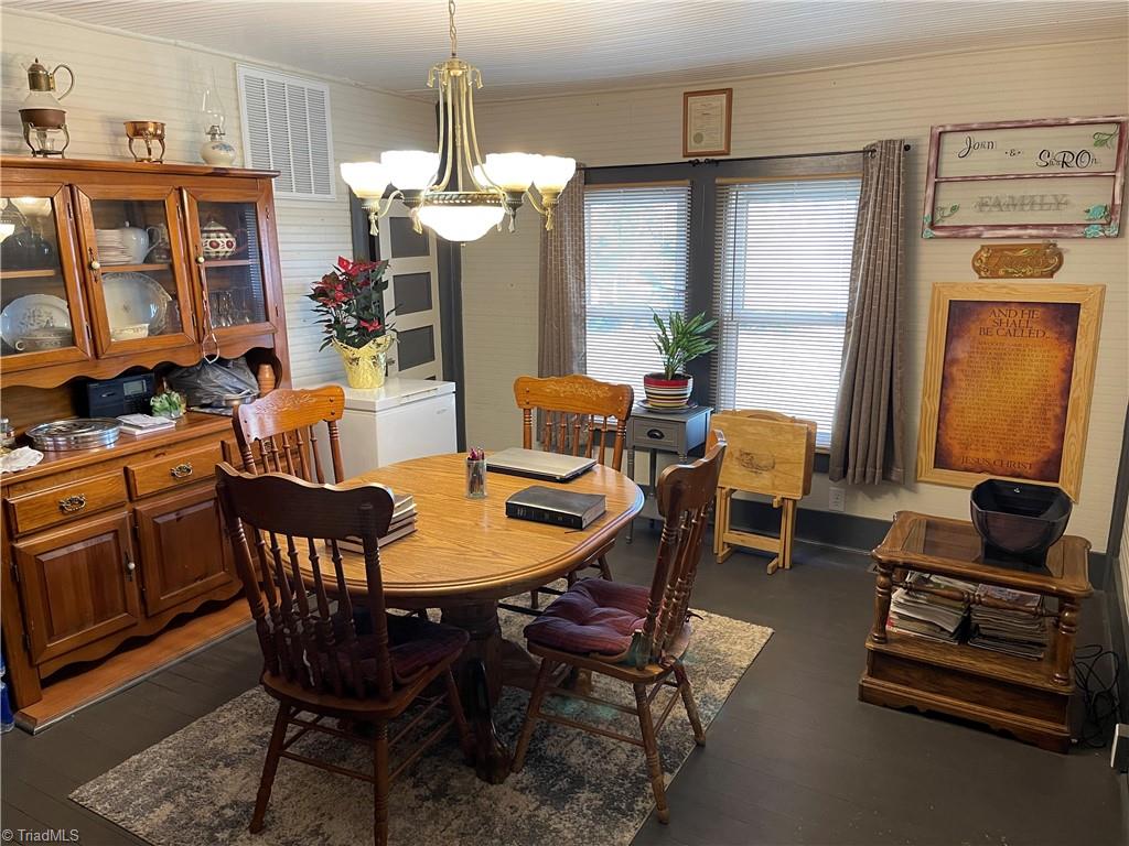 1041 Jackson Road Westfield, NC 27053 - Photo 6 of 32 Dining Room