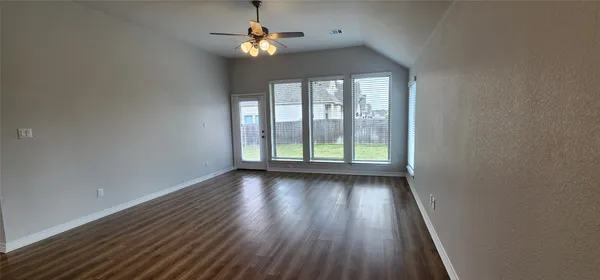 $2,299 | 340 Banyon Drive, Georgetown, TX 78628