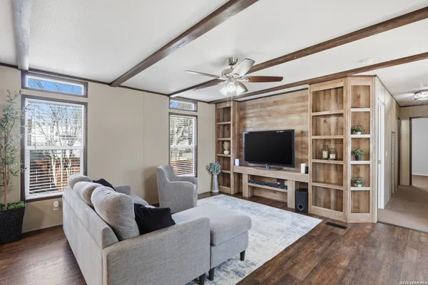 $245,000 | 285 Brianna Court, Von Ormy, TX 78073