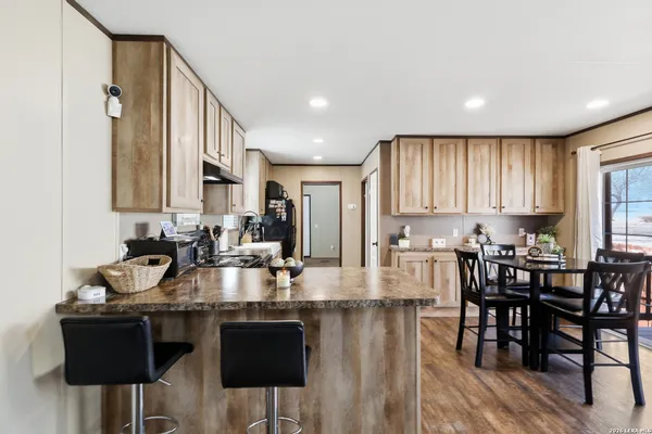 $245,000 | 285 Brianna Court, Von Ormy, TX 78073
