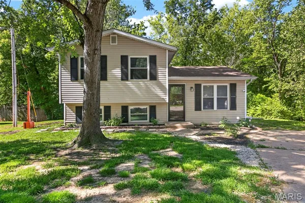 $215,000 | 16 Ivy Lane, Festus, MO 63028