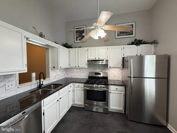 $215,000 | 5809 Hidden Lake Drive, Harrisburg, PA 17111