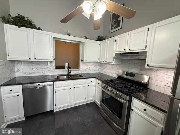 $215,000 | 5809 Hidden Lake Drive, Harrisburg, PA 17111