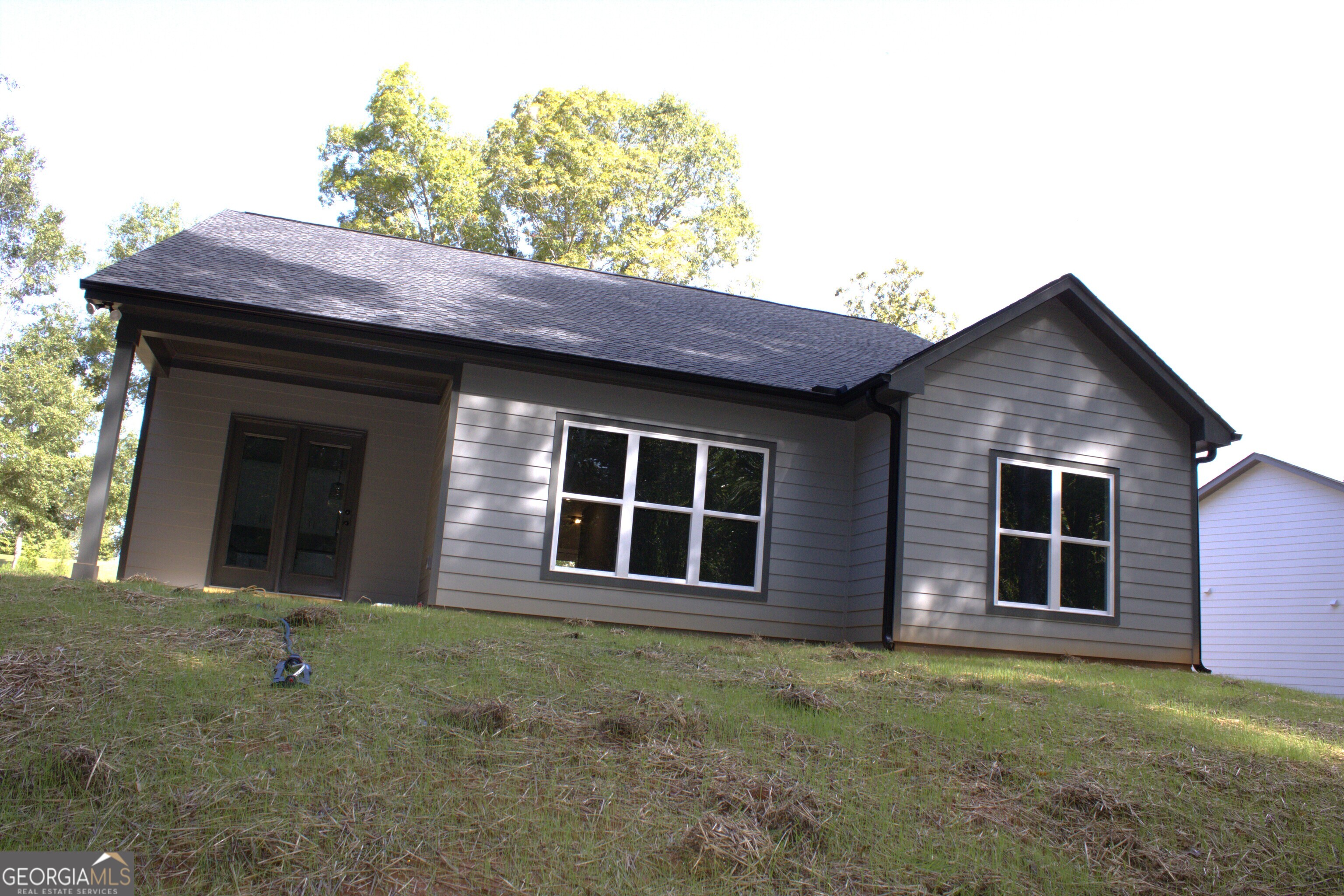 251 North Point Circle Hartwell, GA 30643 - Photo 3 of 15