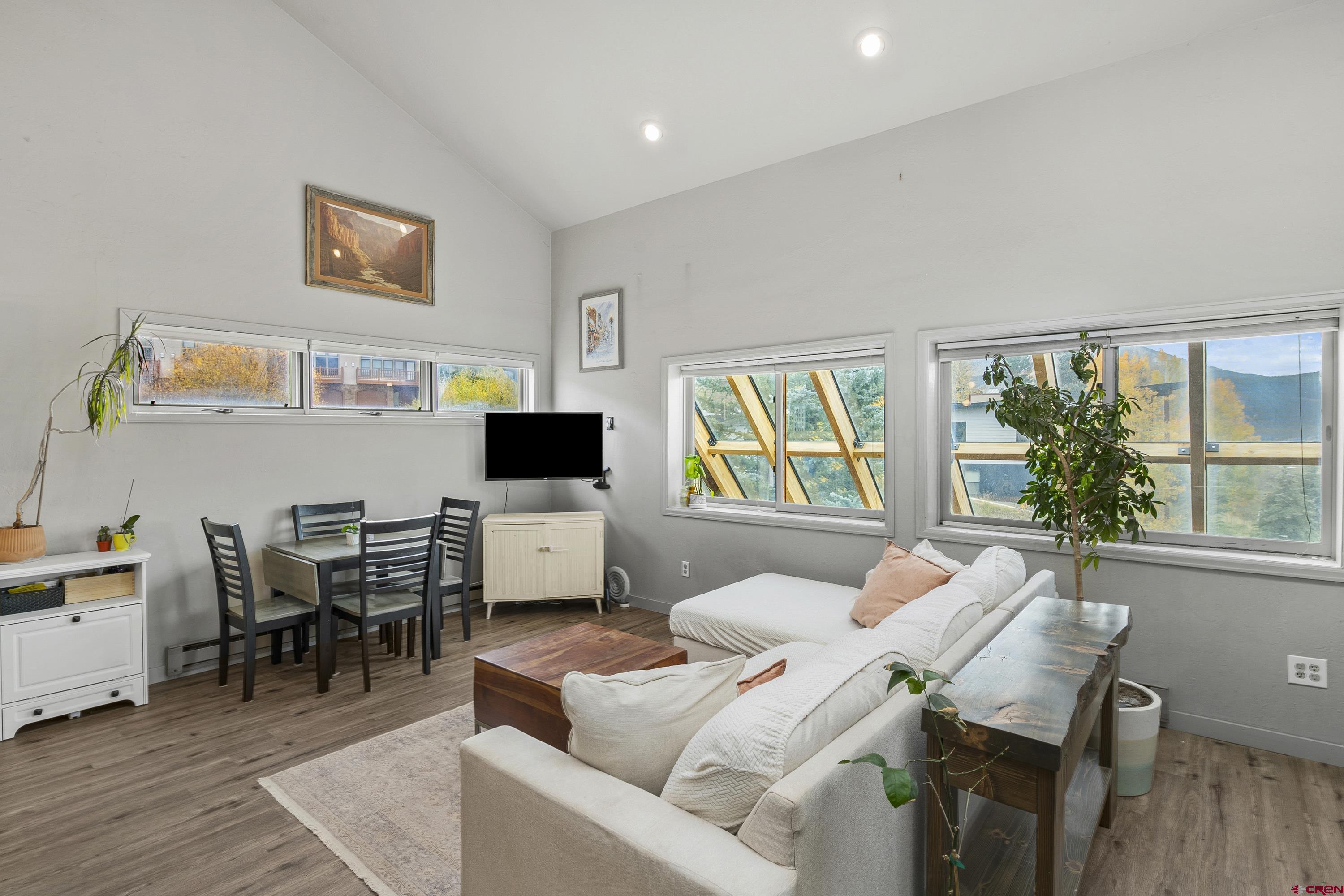 26 Castle Road, Unit 6 Crested Butte, CO 81225 - Photo 7 of 33 Gallery Image 7