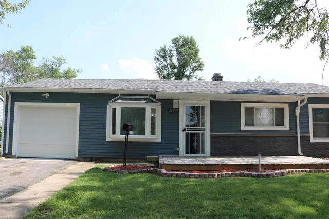 $1,800 | 22407 Strassburg Avenue, Sauk Village, IL 60411