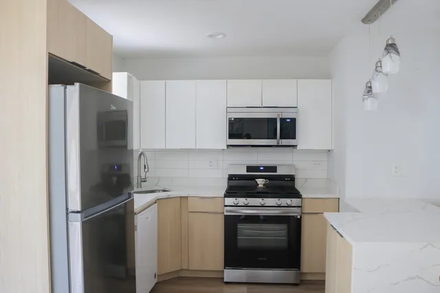 $1,800 | 22407 Strassburg Avenue, Sauk Village, IL 60411