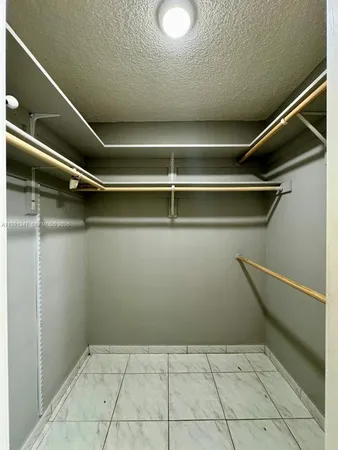 $895,000 | 2505 Southwest 126th Avenue, Miami, FL 33175