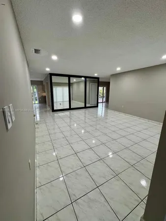 $895,000 | 2505 Southwest 126th Avenue, Miami, FL 33175