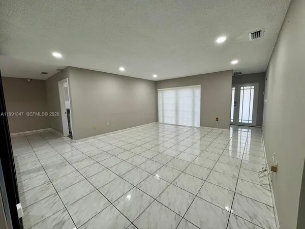 $895,000 | 2505 Southwest 126th Avenue, Miami, FL 33175