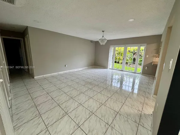 $895,000 | 2505 Southwest 126th Avenue, Miami, FL 33175