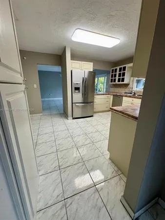 $895,000 | 2505 Southwest 126th Avenue, Miami, FL 33175