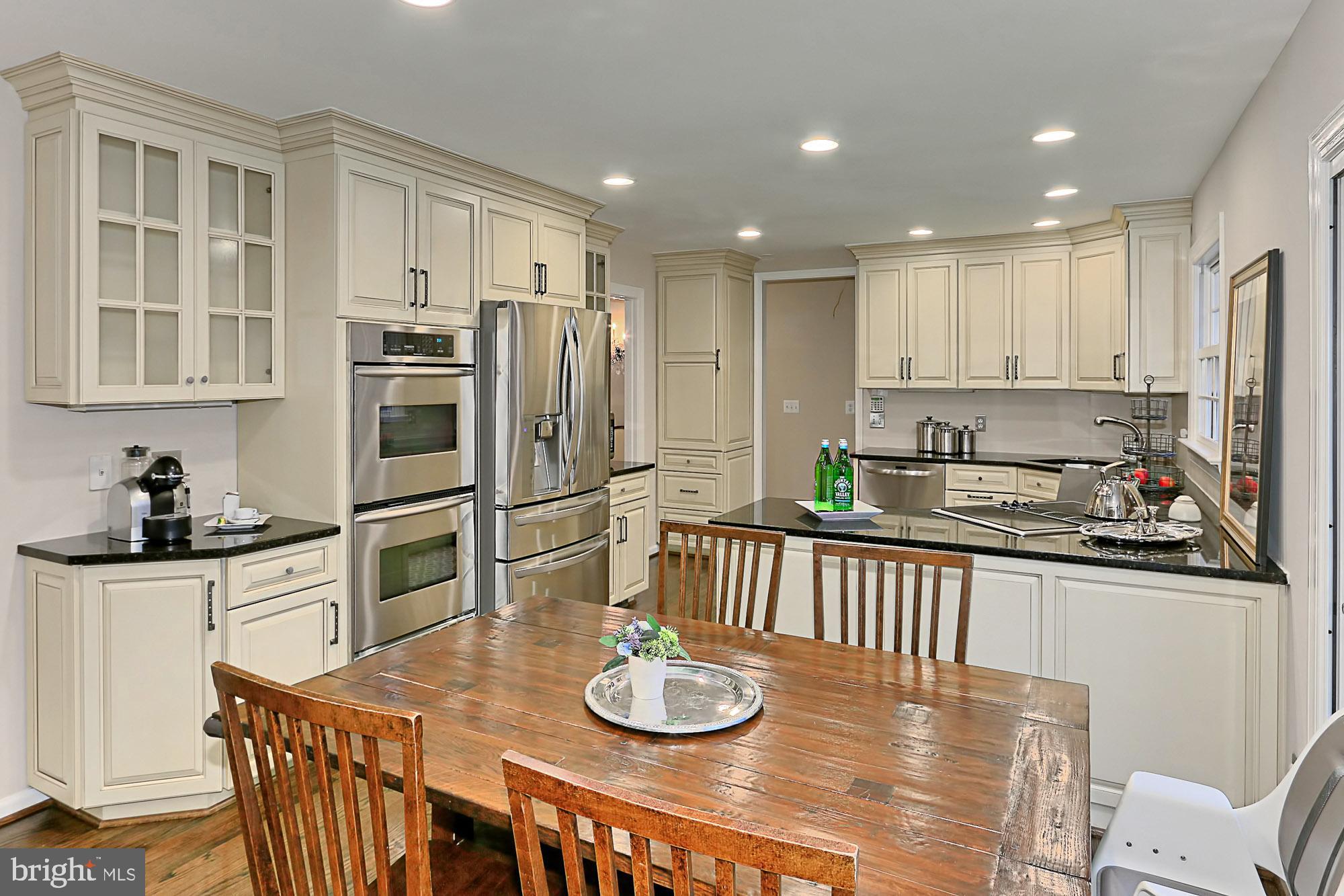 7429 Kincheloe Road Clifton, VA 20124 - Photo 17 of 56 Breakfast Room/Gourmet Kitchen