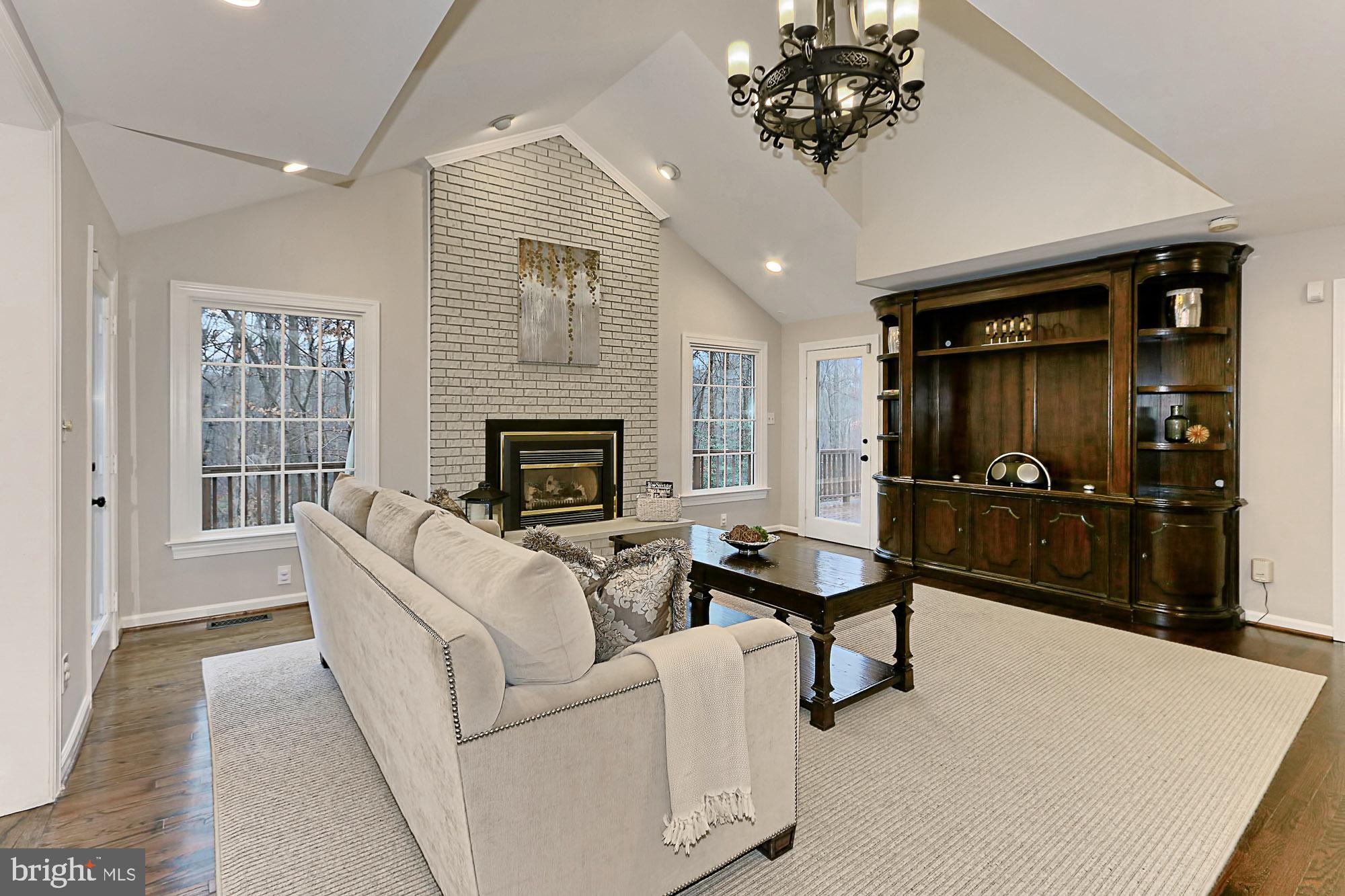 7429 Kincheloe Road Clifton, VA 20124 - Photo 19 of 56 Family Room