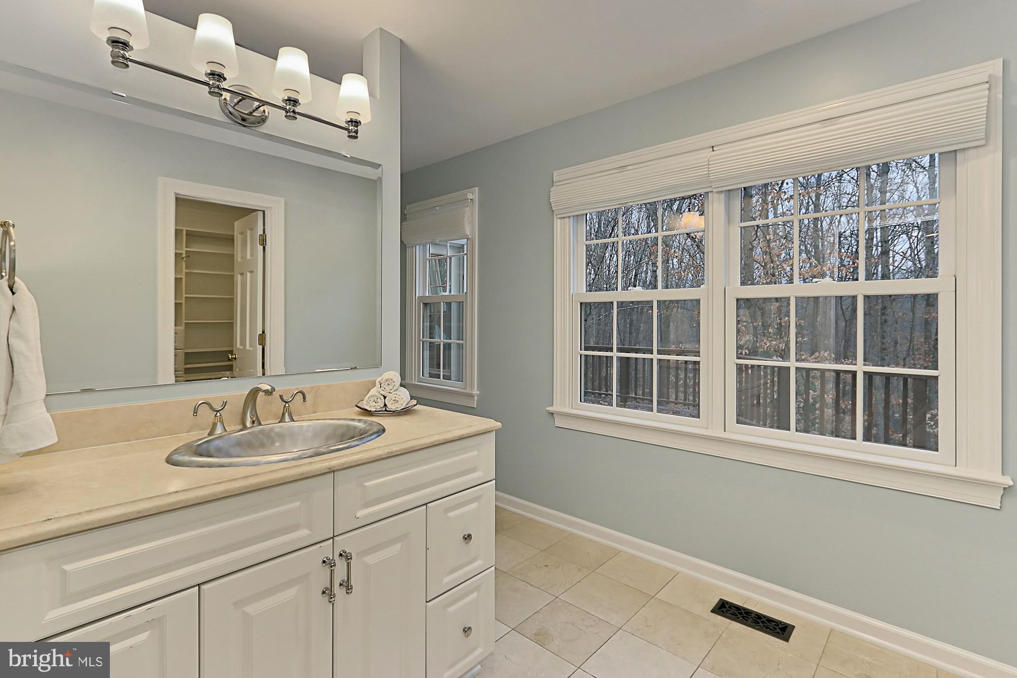 7429 Kincheloe Road Clifton, VA 20124 - Photo 27 of 56 Master Bath