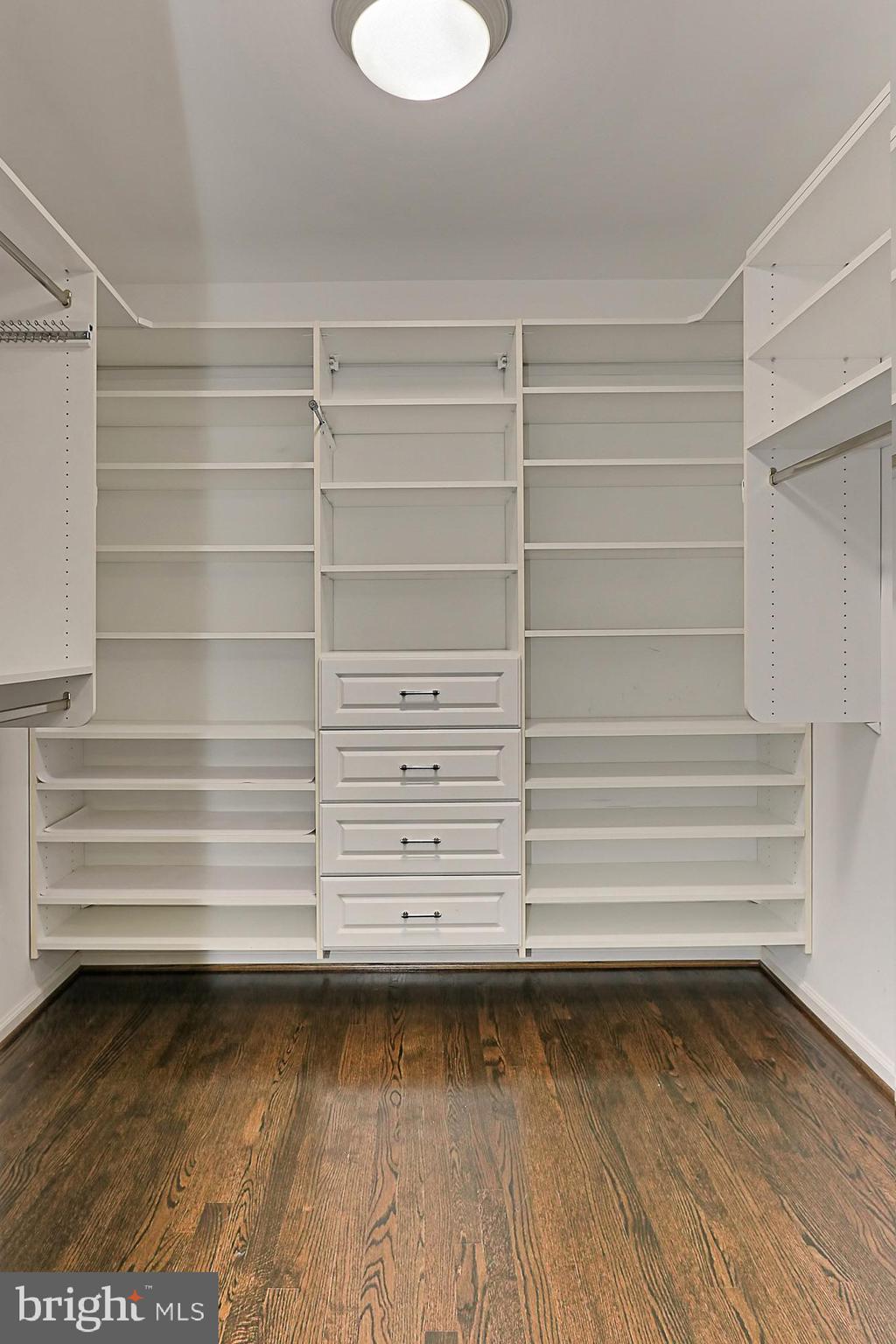 7429 Kincheloe Road Clifton, VA 20124 - Photo 30 of 56 Walk In Closet