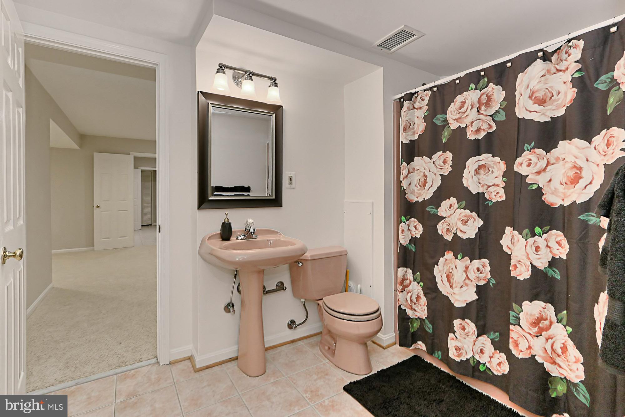 7429 Kincheloe Road Clifton, VA 20124 - Photo 48 of 56 Full Bath
