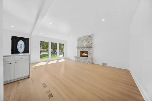 $544,998 | 6226 North La Crosse Avenue, Chicago, IL 60646