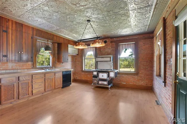 $675,000 | 5088 Hwy Kk, New Haven, MO 63068