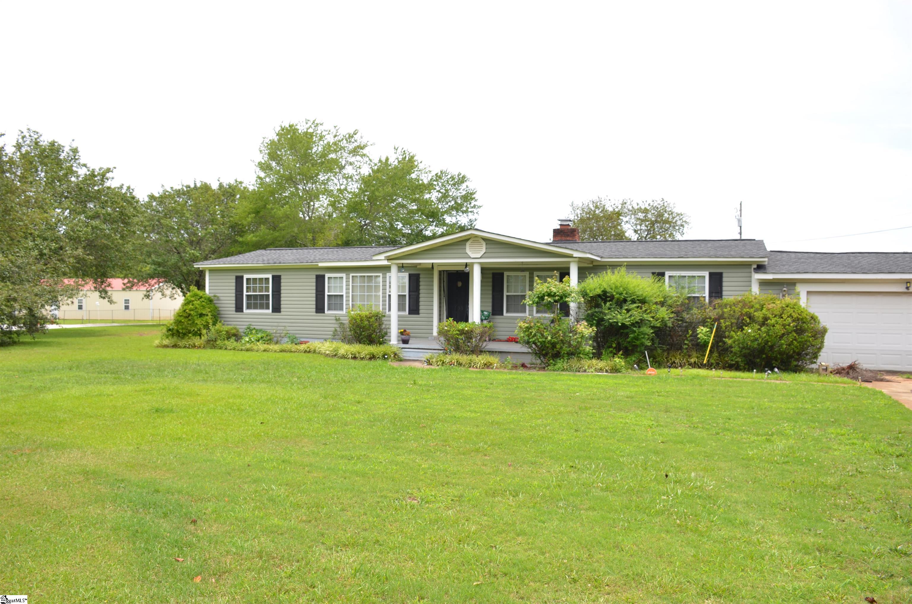 733 Brockman McClimon Road Greer, SC 29651 - Photo 2 of 27
