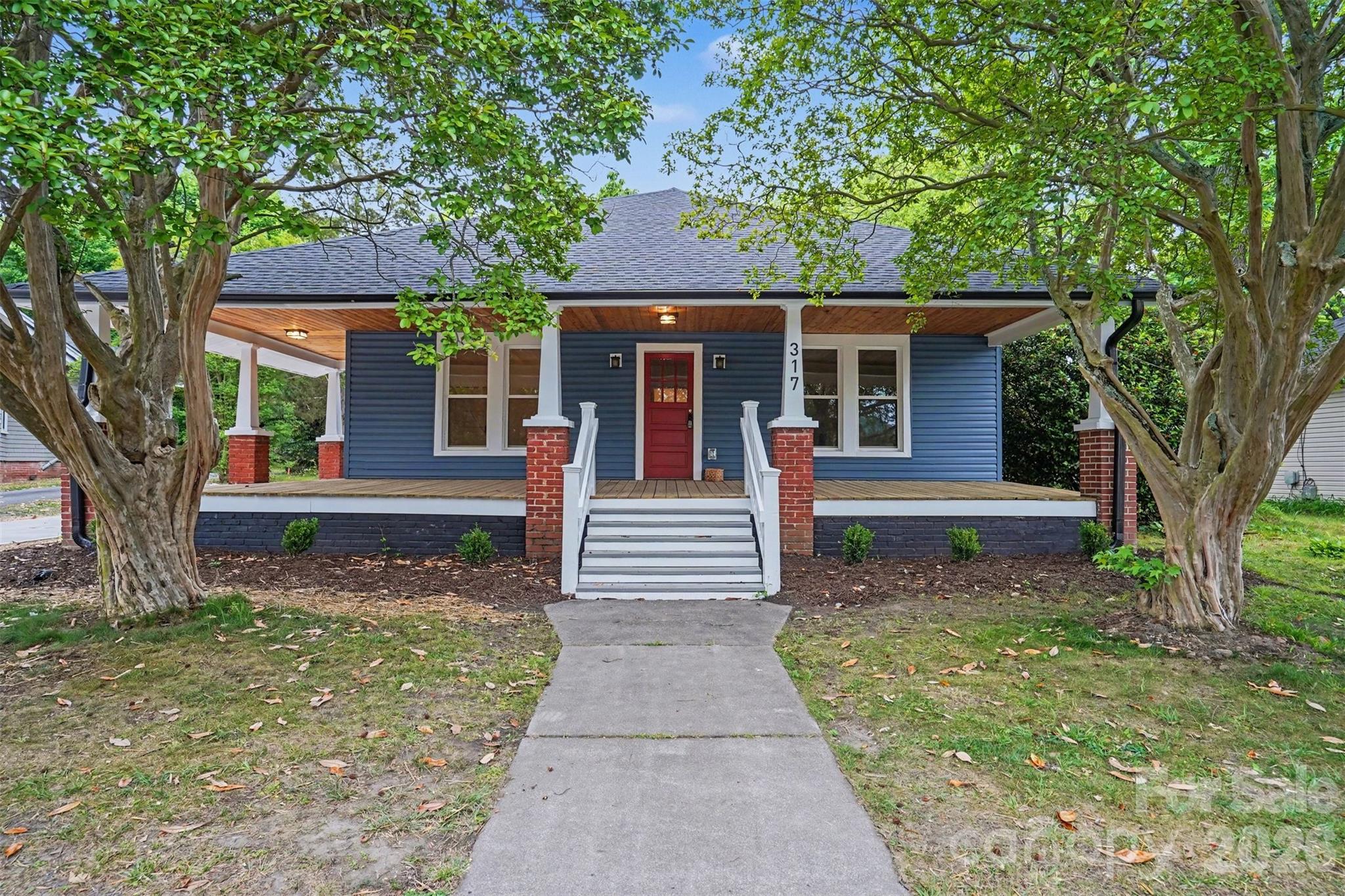 317 South Ridge Avenue Kannapolis, NC 28083 - Photo 2 of 32