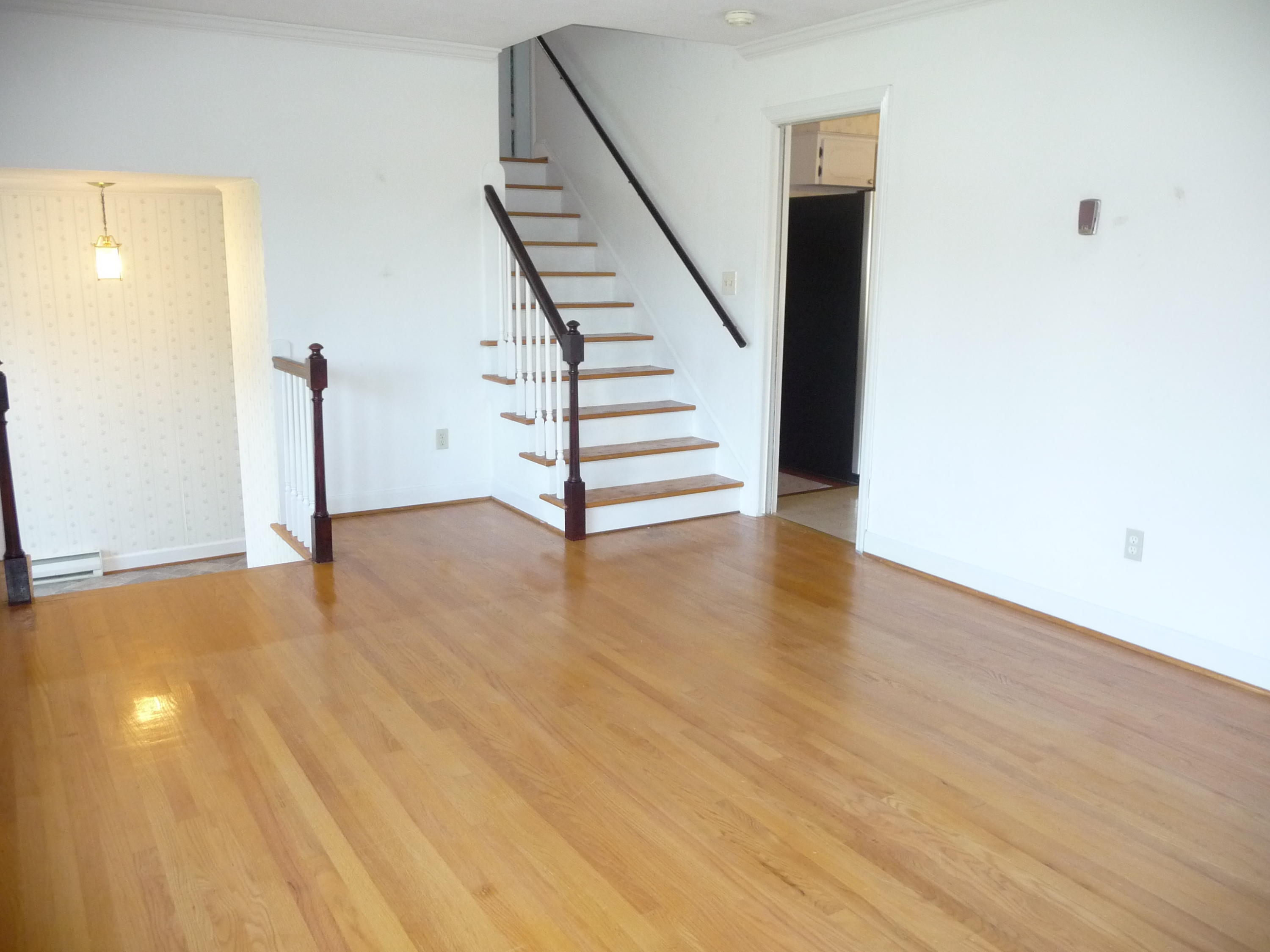 3123 Northside Road Roanoke, VA 24019 - Photo 2 of 77 2 Living Room