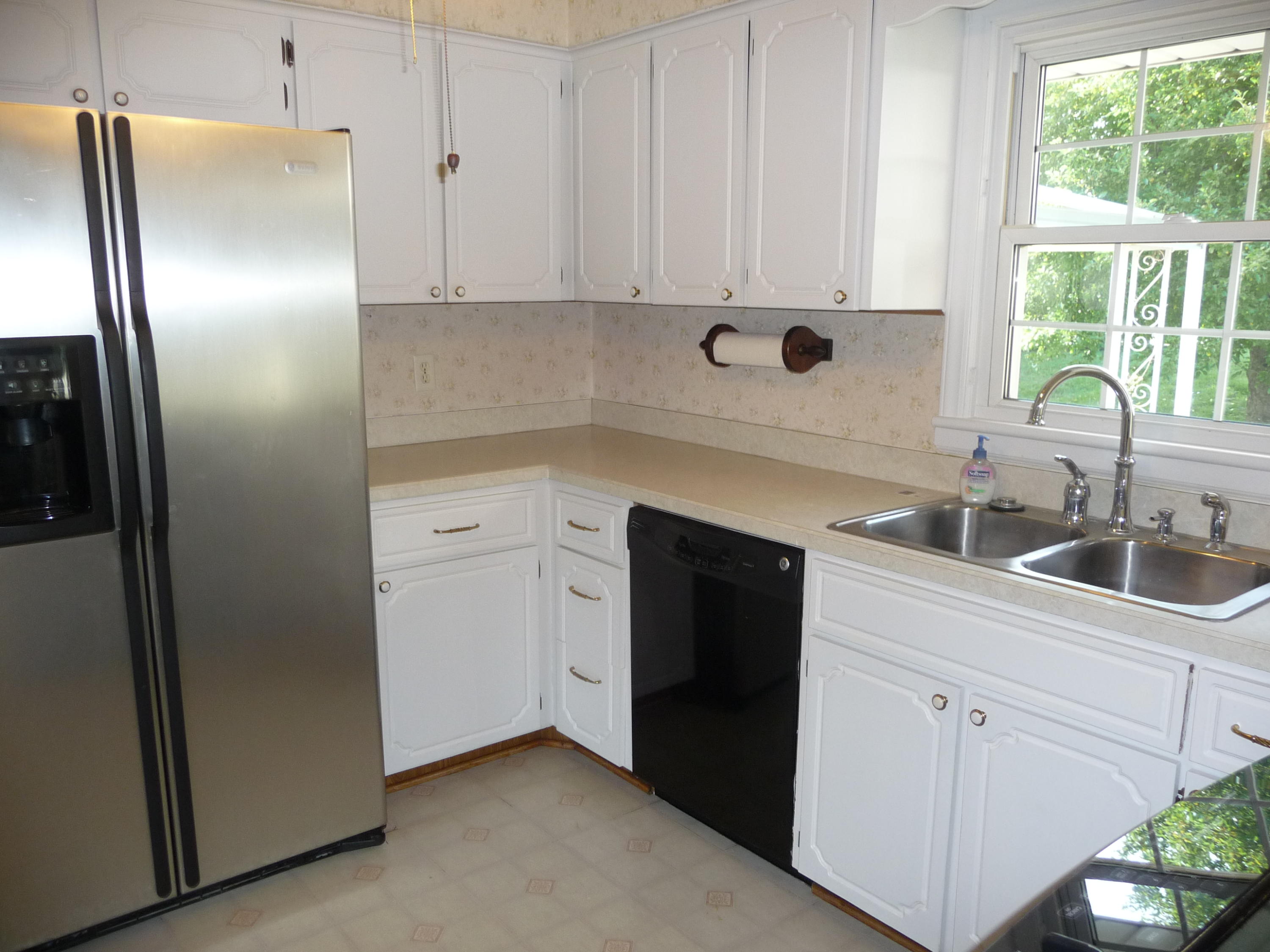 3123 Northside Road Roanoke, VA 24019 - Photo 4 of 77 4 Kitchen
