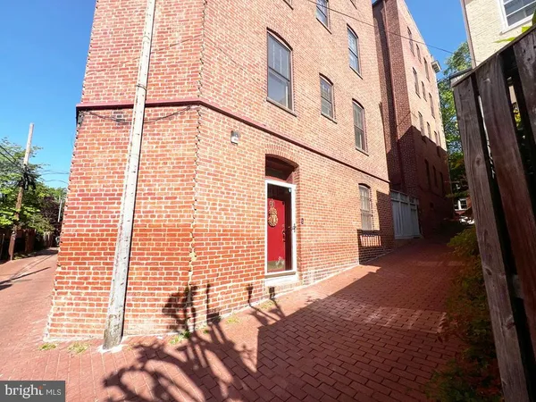 $3,200 | 3014 Dent Place Northwest, Unit 4E, Washington, DC 20007