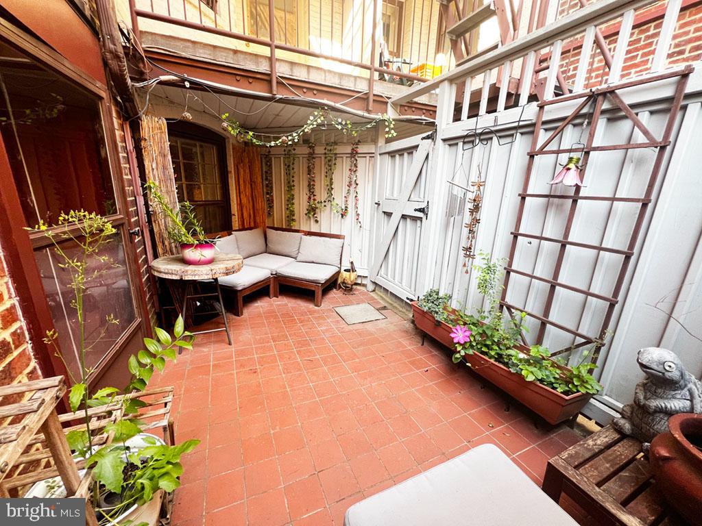 3014 Dent Place Northwest, Unit 4E Washington, DC 20007 - Photo 5 of 14 Your own private patio - in Georgetown!
