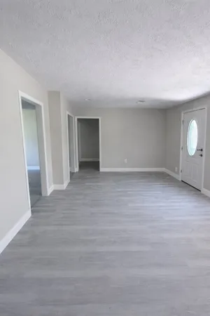 $1,800 | 8115 Redfern Drive, Houston, TX 77033