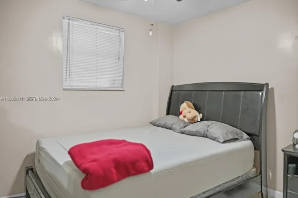 $1,400 | 19310 Northwest 48th Court, Unit RIGHT, Miami Gardens, FL 33055