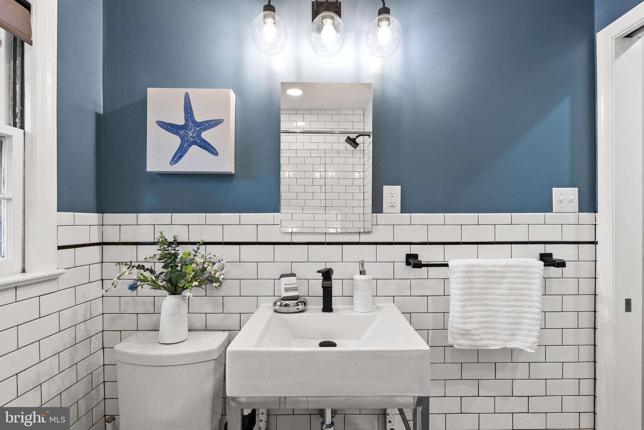 7911 Bainbridge Road Alexandria, VA 22308 - Photo 26 of 50 Fine finishes abound