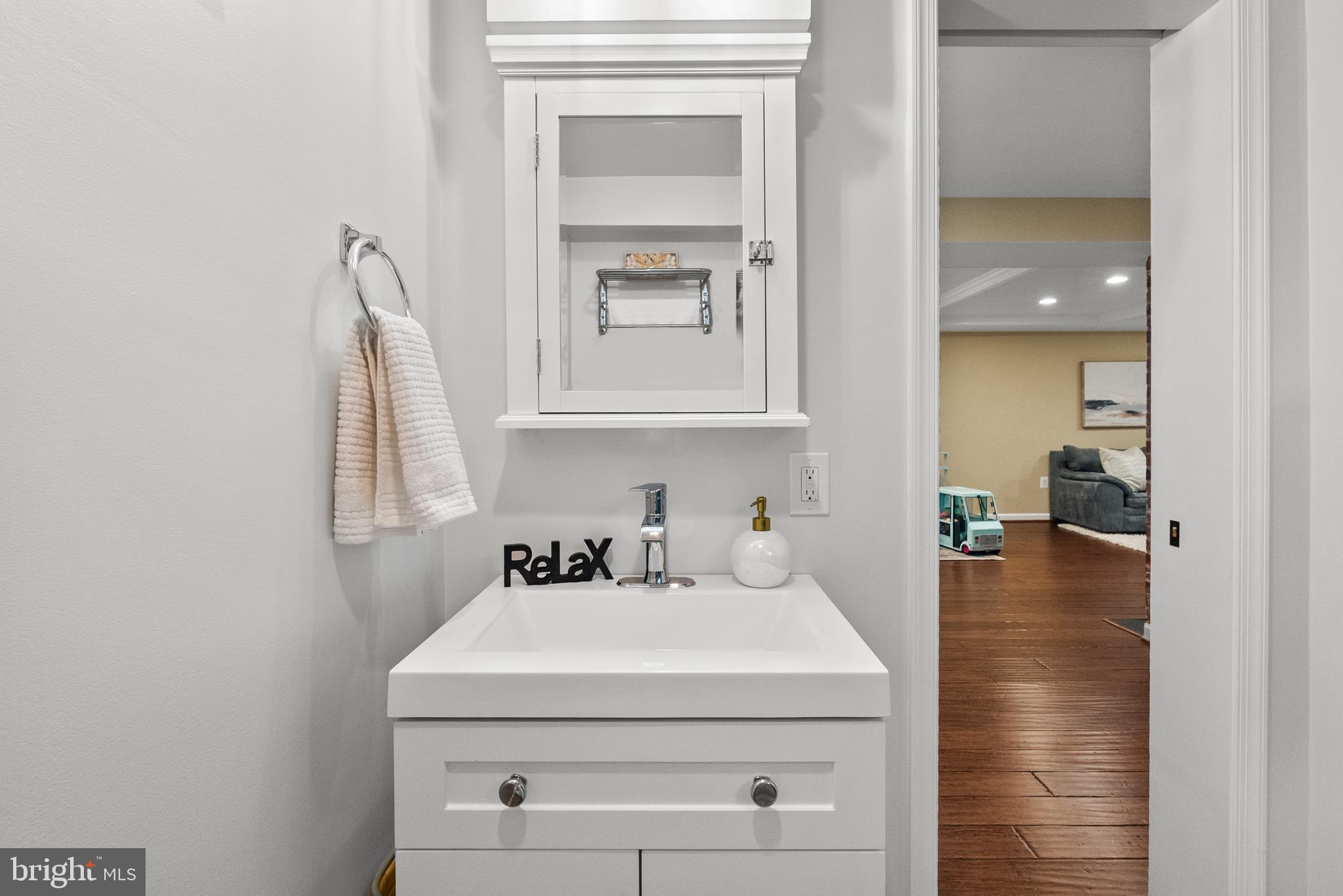 7911 Bainbridge Road Alexandria, VA 22308 - Photo 36 of 50 Full updated bath on the lower level