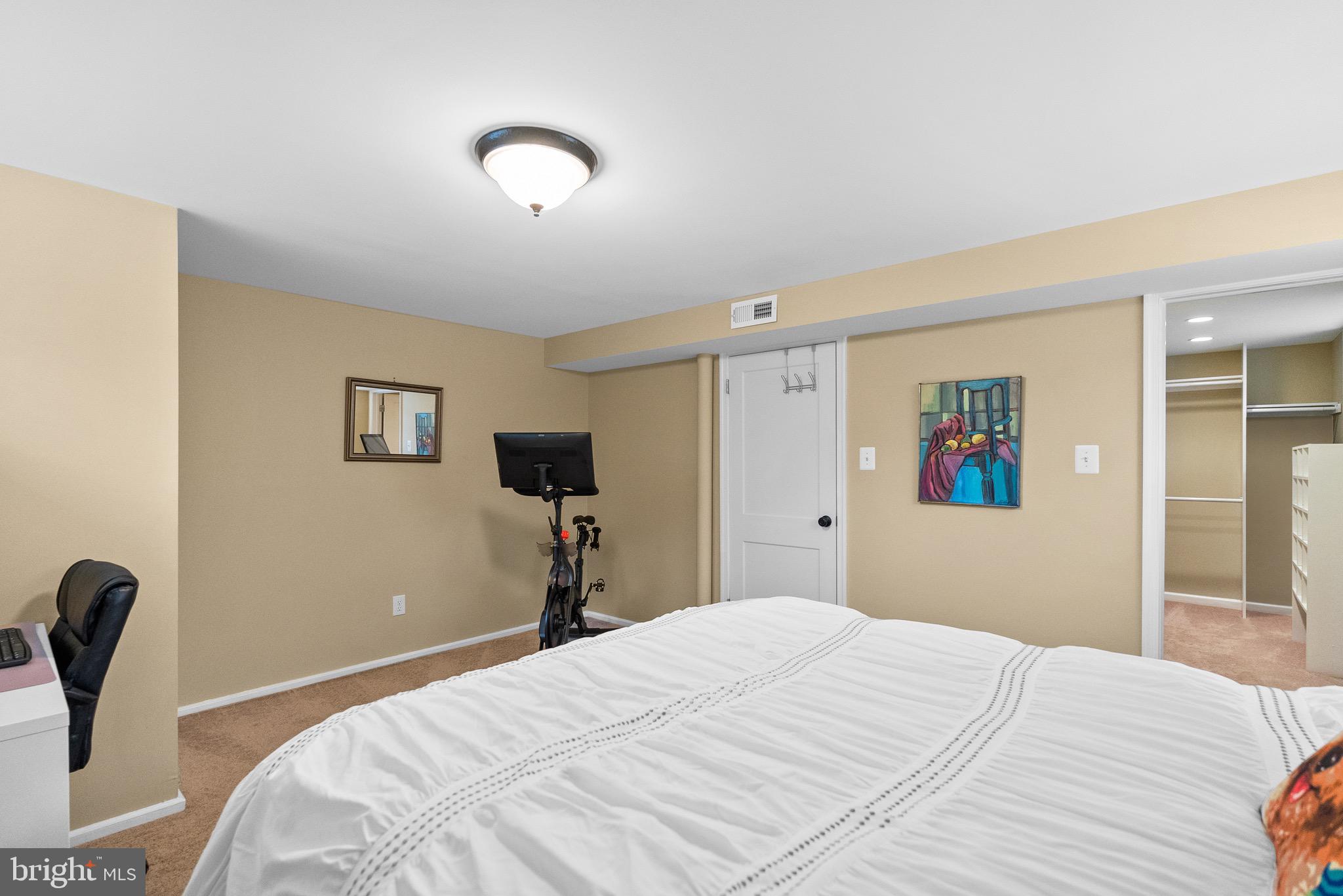 7911 Bainbridge Road Alexandria, VA 22308 - Photo 38 of 50 3rd bedroom