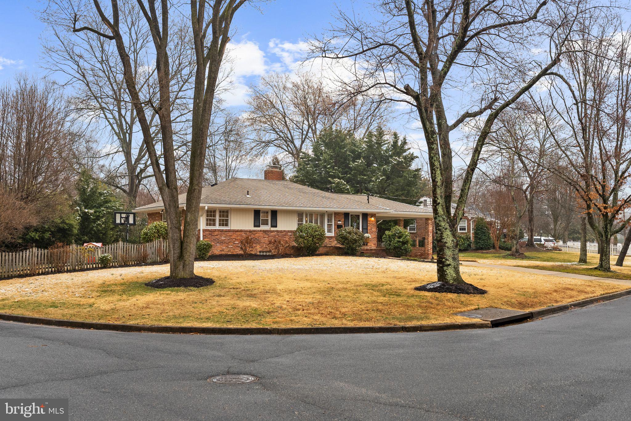 7911 Bainbridge Road Alexandria, VA 22308 - Photo 45 of 50 Huge corner lot!