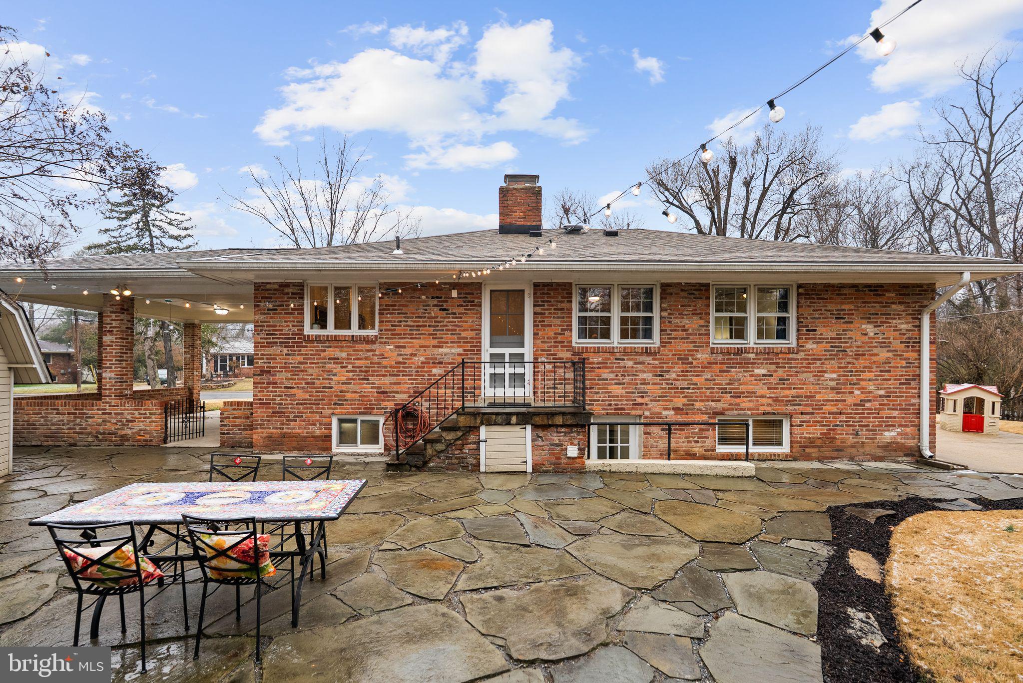 7911 Bainbridge Road Alexandria, VA 22308 - Photo 49 of 50 Amazing expansive backyard