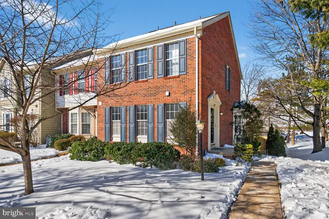 $674,950 | 7000 Gatton Square, Alexandria, VA 22315