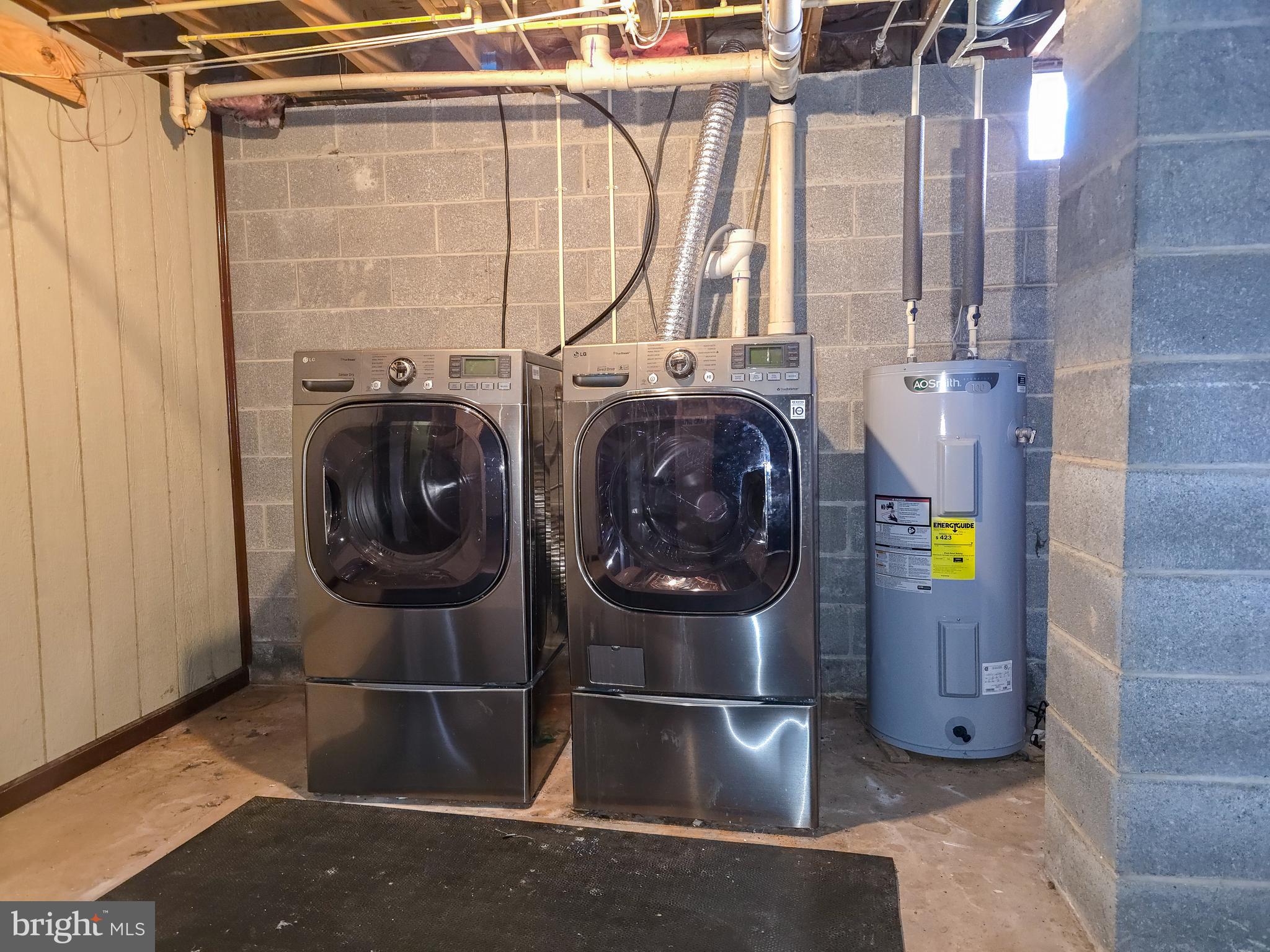 910 East Butter Road York, PA 17406 - Photo 28 of 29