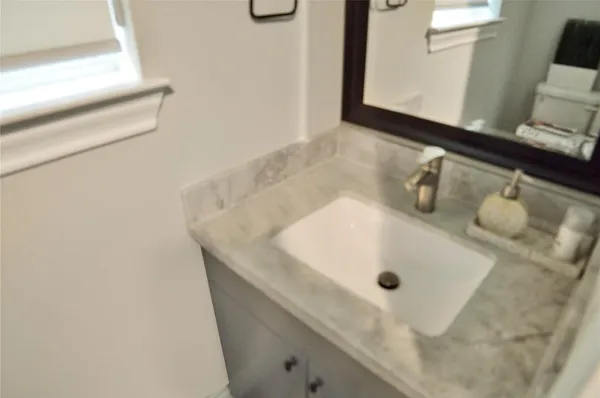$2,700 | 8918 Spring Knoll Forest Drive, Houston, TX 77080